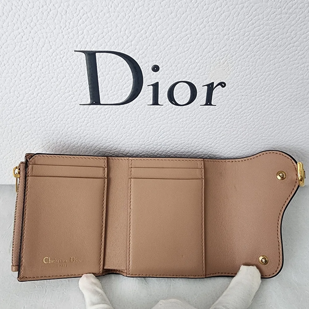 Auth Dior LIKE NEW Taurillion Saddle Lotus Wallet